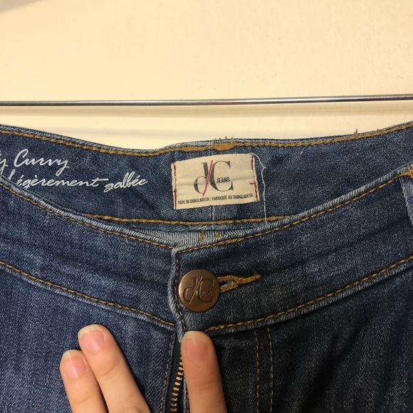 D/C Cropped plus sized women’s jean frayed hem 16 - Picture 4 of 9